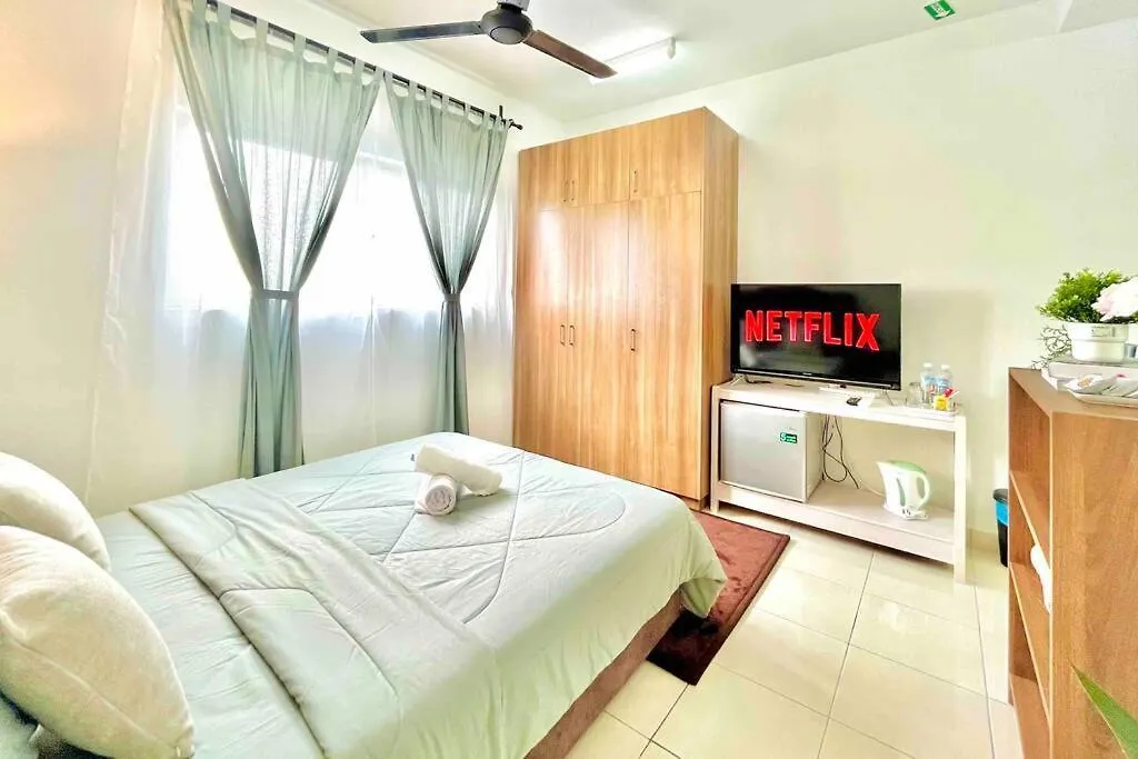 Studio Apartment @ Klia City Center Sepang 0*,